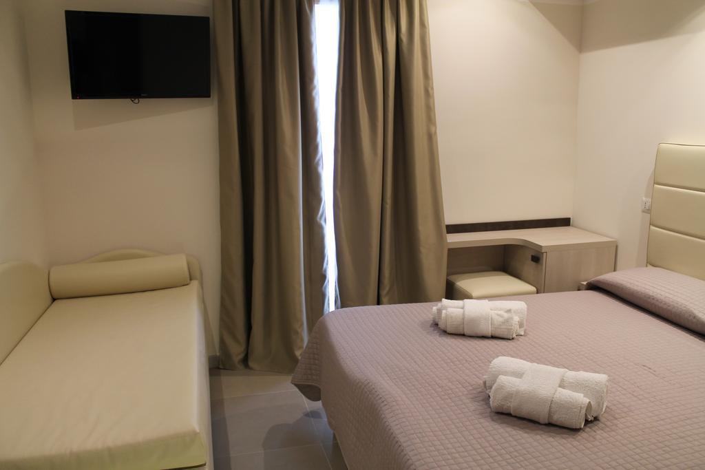 Hotel Sant'Elena Rimini Esterno foto