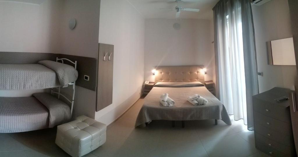 Hotel Sant'Elena Rimini Esterno foto