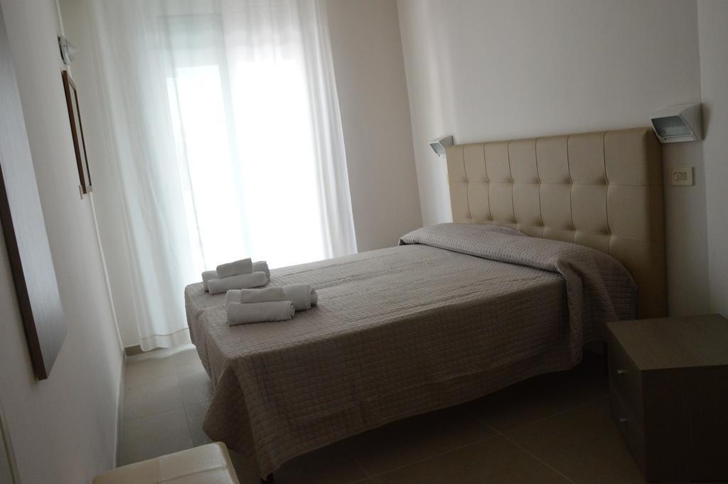 Hotel Sant'Elena Rimini Camera foto