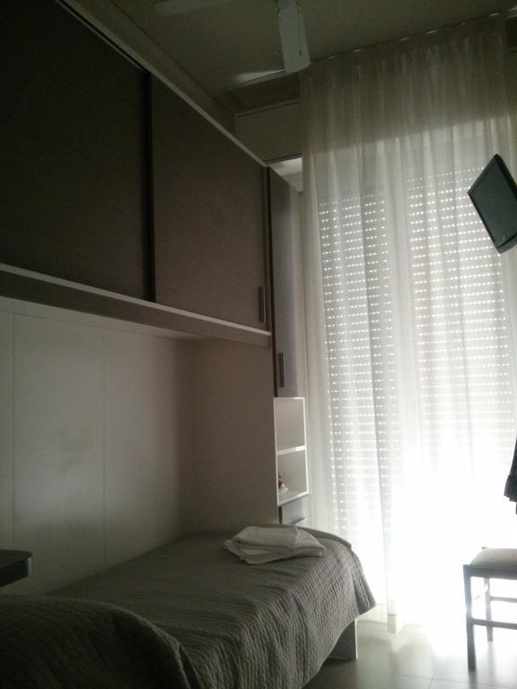 Hotel Sant'Elena Rimini Camera foto