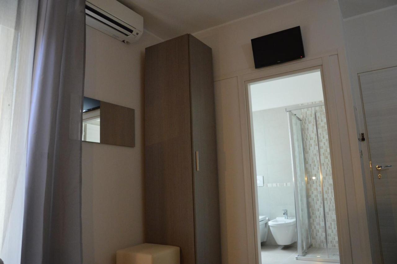 Hotel Sant'Elena Rimini Camera foto